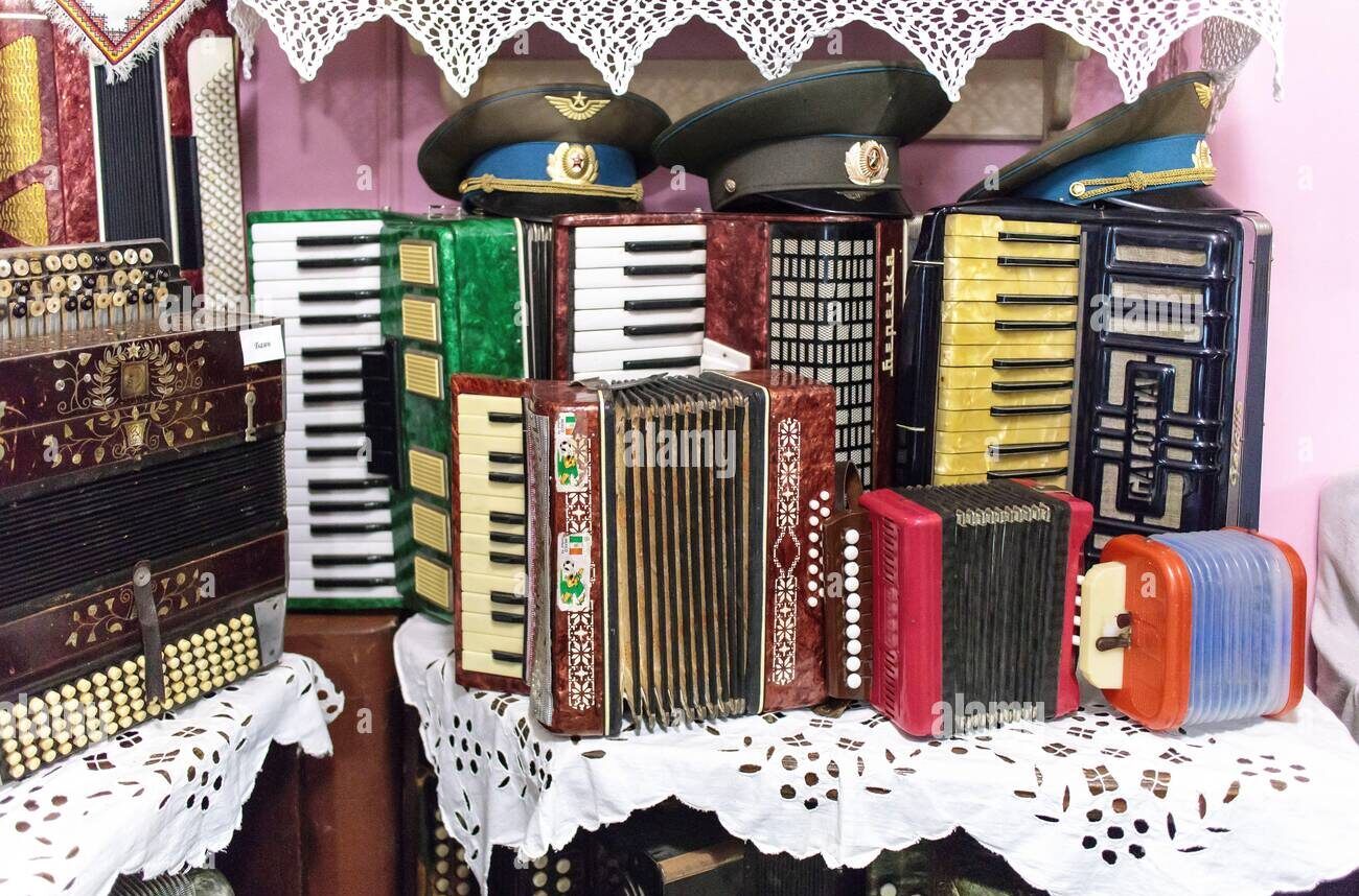 buttin accordion types